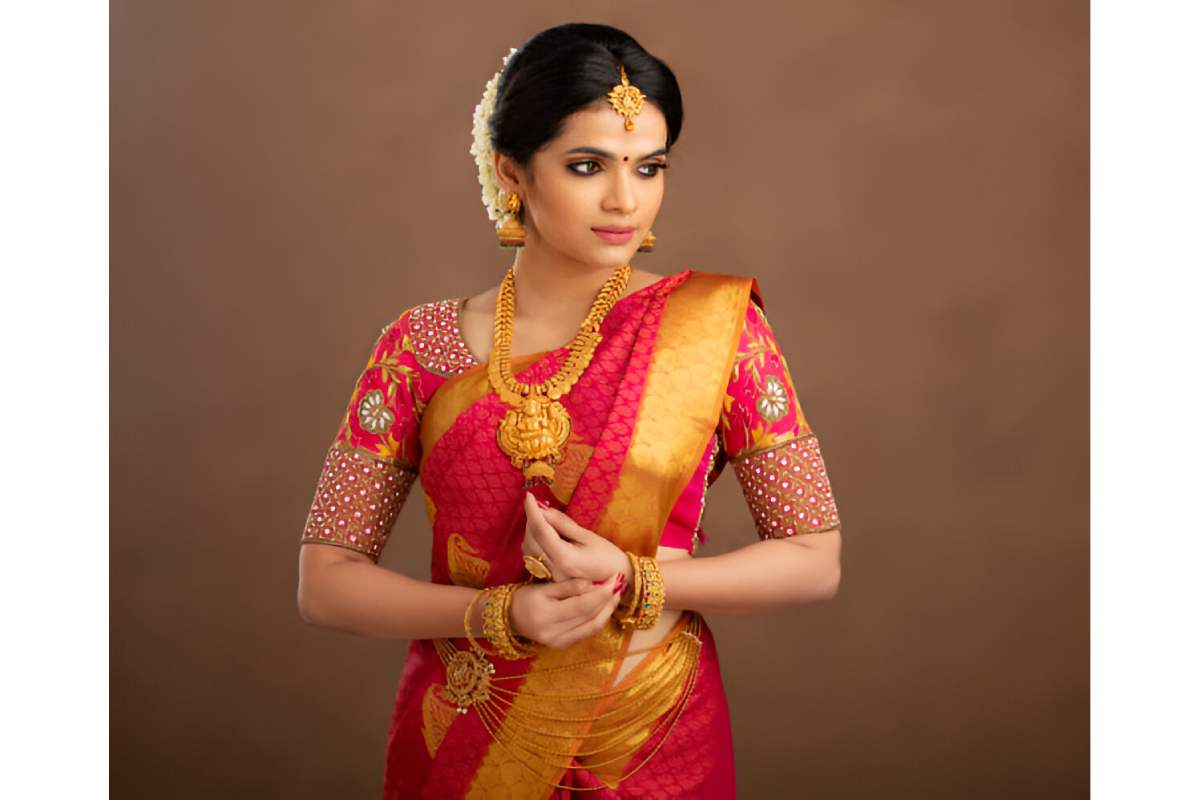 Trendy Kerala Saree Blouse Neck Designs