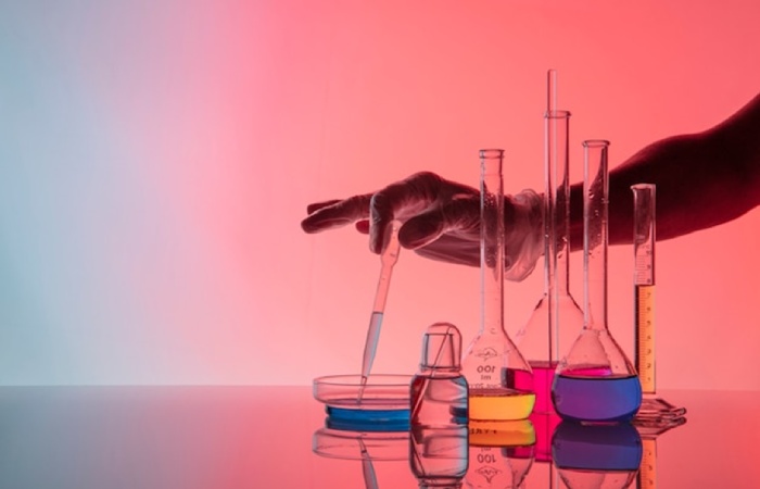 Advanced Topics in International Baccalaureate Chemistry HL 